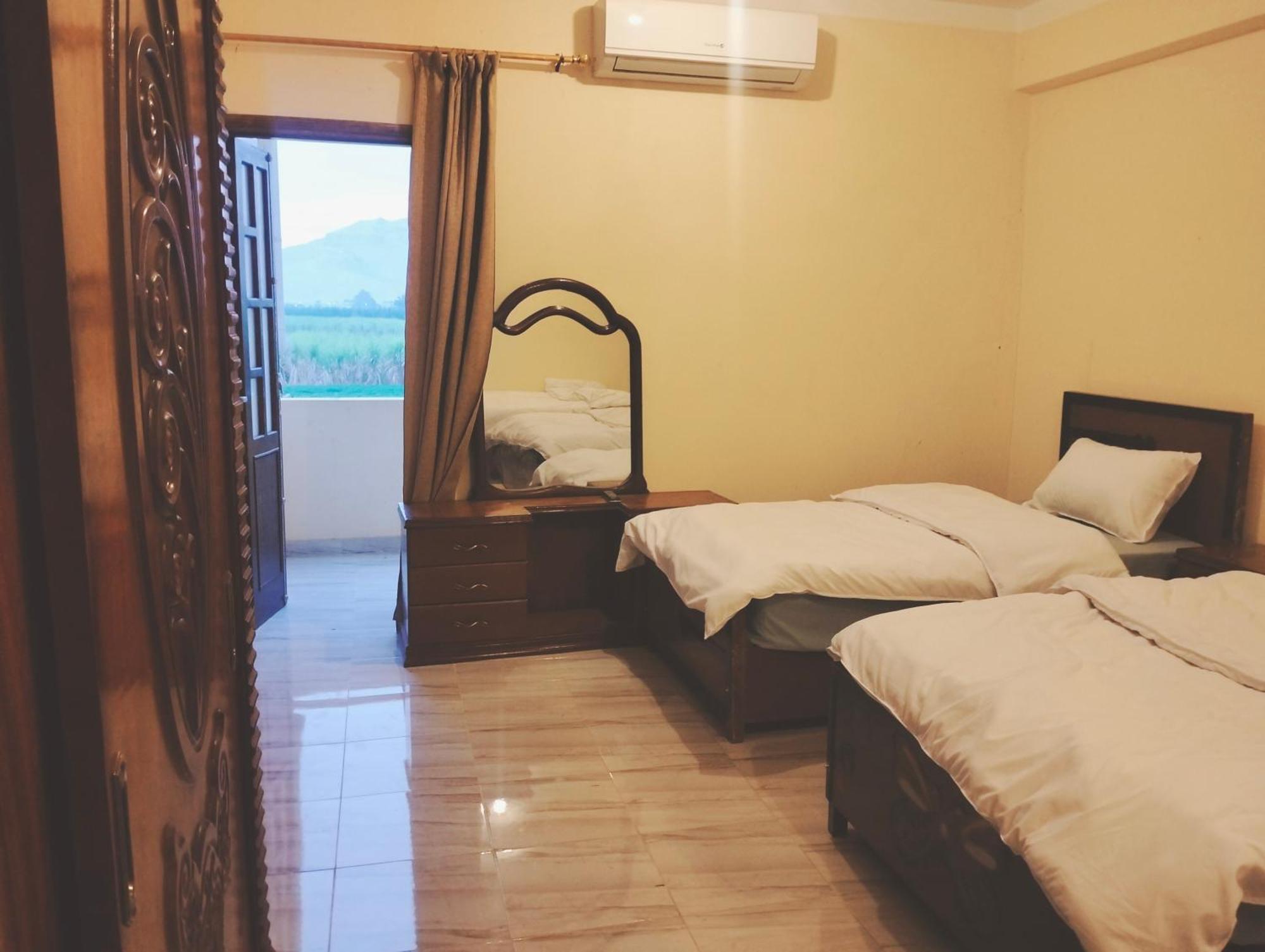 Quiet Gate Guest House Lel Agalta Exterior foto