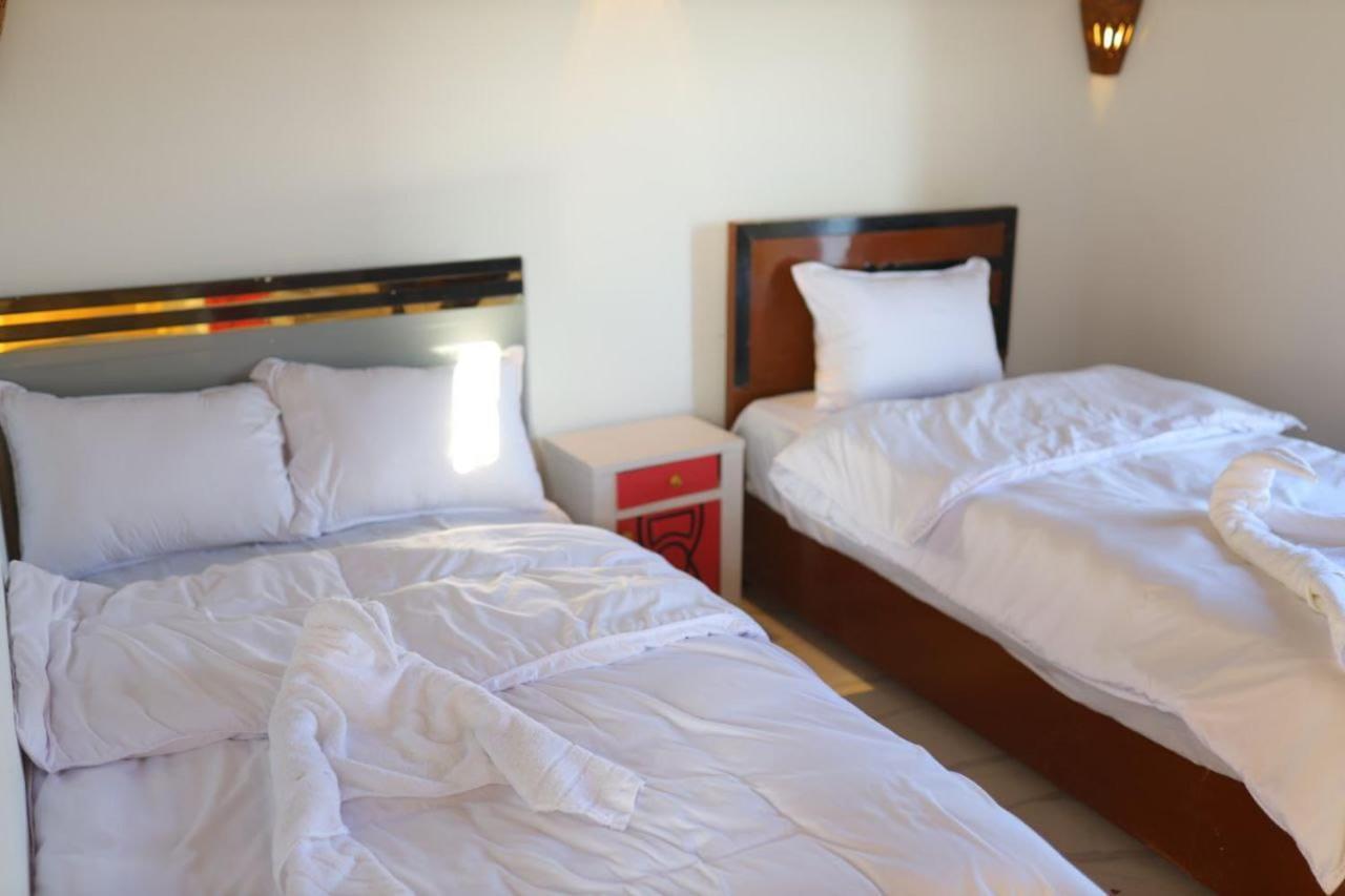 Quiet Gate Guest House Lel Agalta Exterior foto